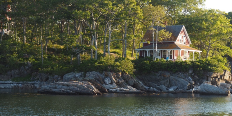 Why Waterfront Homes in Maine Often Need More Pest Prevention